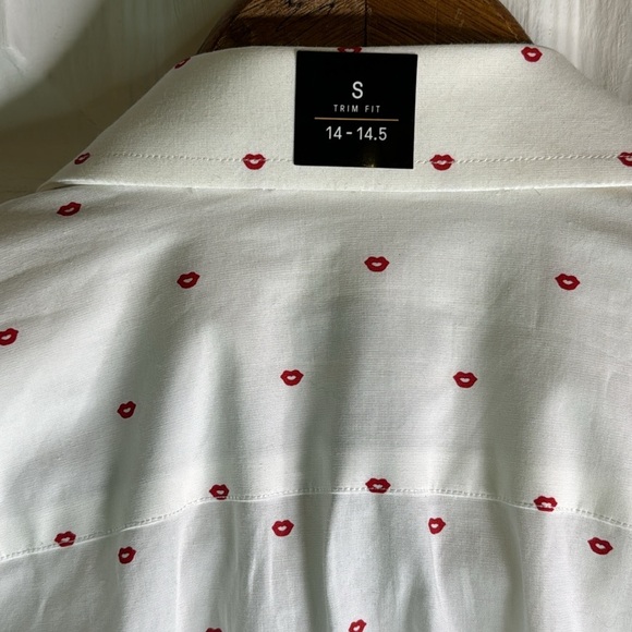 NWT 14th & Union Red 👄 Button Down White Shirt Trim Fit Men Small 14-14.5” - Picture 8 of 11